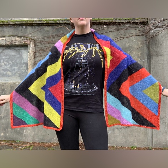 Oversized Zig Zag wrap scarf handmade knit Rowan kaffe fasset graphic - Picture 5 of 5